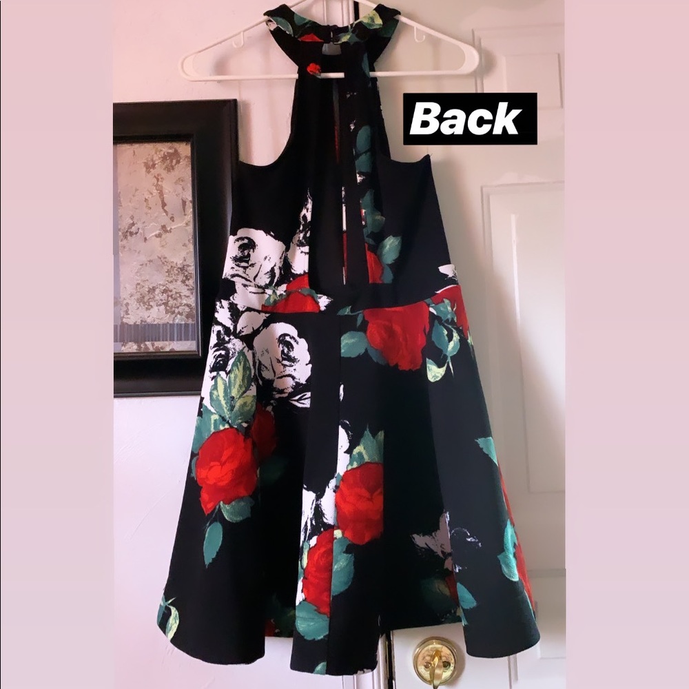 FLORAL DAINTY DRESS. - Picture 2 of 2